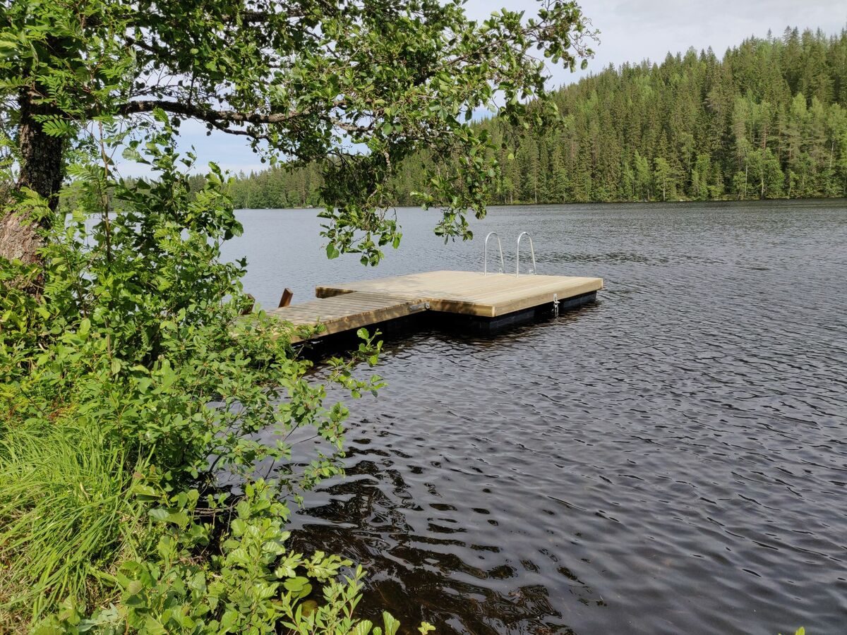 Toimitettu Kaislatar-laituri
